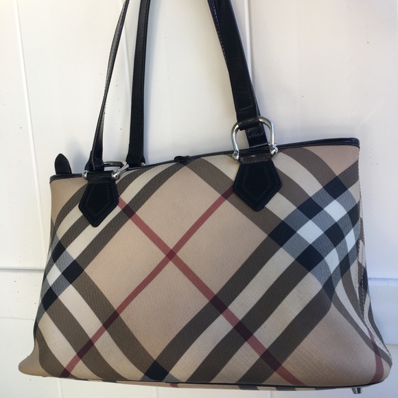 Burberry Classic Nova Check Uesd - Picture 1 of 16